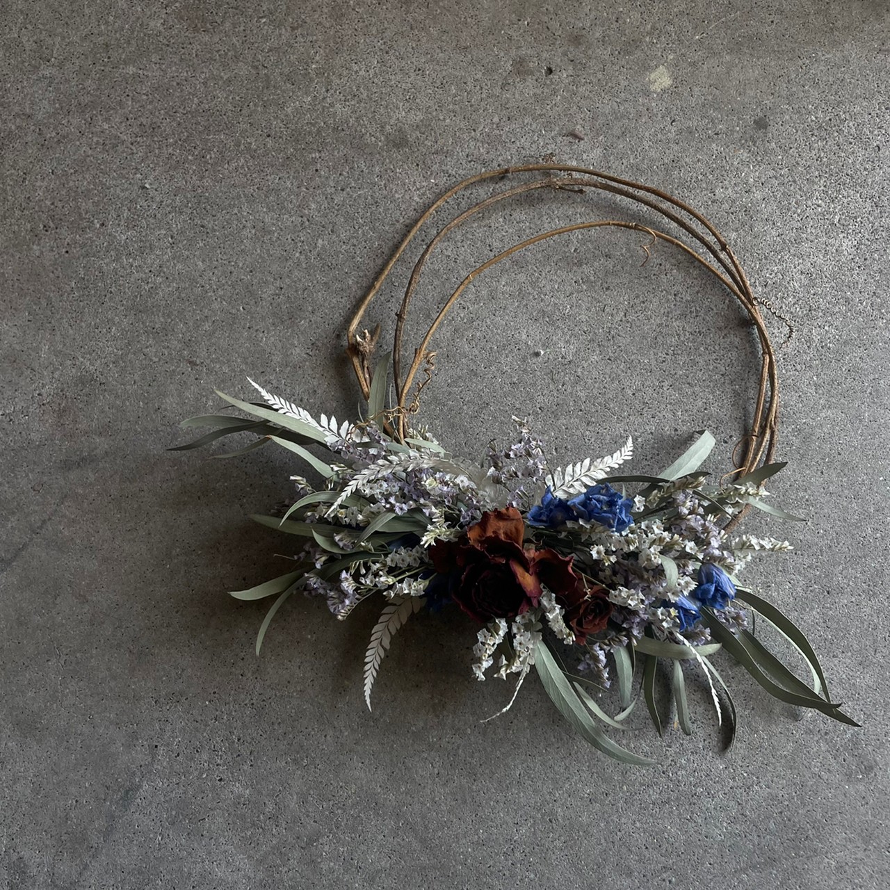 持ち手付き横長リース♡ブルーのバラとデルフィニウム 持ち手付き横長リース♡ブルーのバラとデルフィニウム